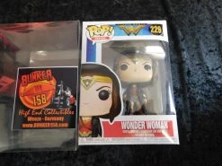 Funko Wonder Woman Movie POP! Movies Vinyl Figur Cloak Wonder Woman 9 Cm