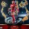 Marvel: Iron Man 2 – Iron Man Mark IV With Suit-Up Gantry 1:4 Scale Figure Set -Optimal Model Geschäft SSHOT9101212 03