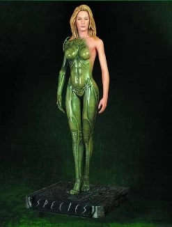 HCG Sil 1/4 Statue