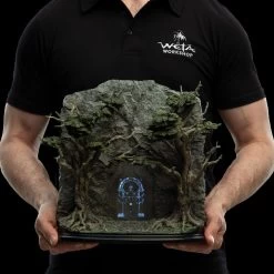 Herr Der Ringe Statue The Doors Of Durin Environment 29 Cm -Optimal Model Geschäft the doors of durin environment weta lord of the rings herr der ringe bunker158 9