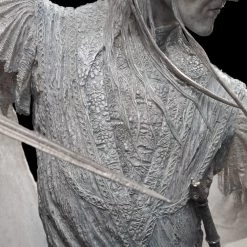 Lord Of The Rings: TheWitch King And Frodo At Weathertop 1/6 Scale -Optimal Model Geschäft the witch king and frodo at weathertop weta statue bunker158 5