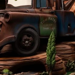 Cars Deluxe Art Scale Statue 1/10 Lightning Mcqueen & Hook 31 Cm -Optimal Model Geschäft x is95670 d