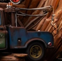 Cars Deluxe Art Scale Statue 1/10 Lightning Mcqueen & Hook 31 Cm -Optimal Model Geschäft x is95670 e