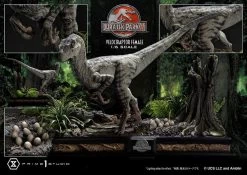 Jurassic Park III Legacy Museum Collection Statue 1/6 Velociraptor Female Bonus Version 44 Cm